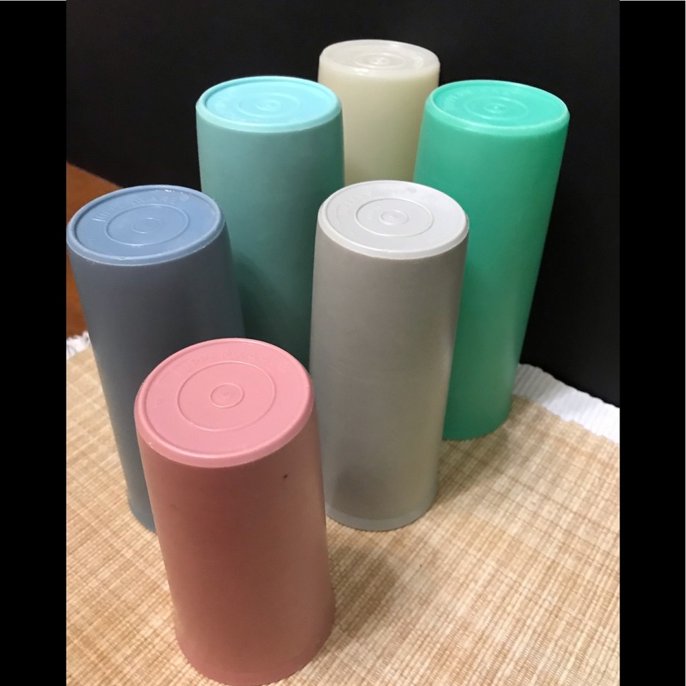 70's Tupperware Cups - Picture 2 of 5